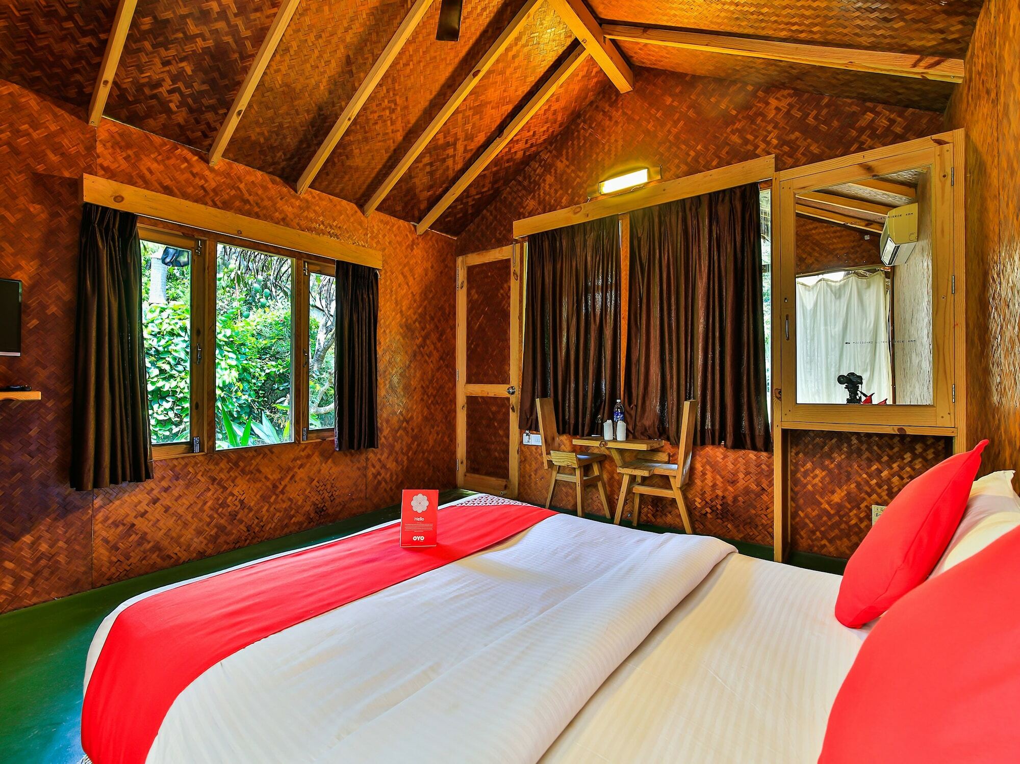 Oyo 14372 Varty'S Hillside Huts Hotel Nerul  Ngoại thất bức ảnh